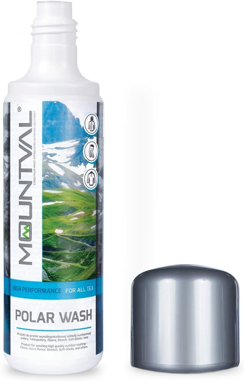 Detersivo liquido per lavare e igienizzare capi in pile da neve e da trekking.