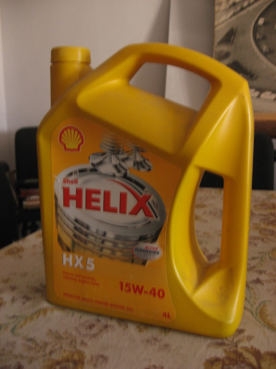 Olio lubrificante Shell Helix HX5 15W/40 (confezione di 4 litri)
