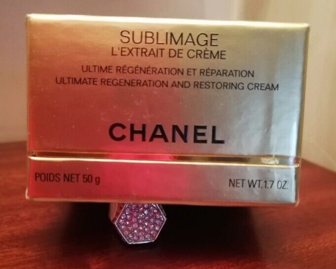 CHANEL - SUBLIMAGE L'EXTRAIT DE CRÈME  Ultimate Revitalising and Restoring Cream