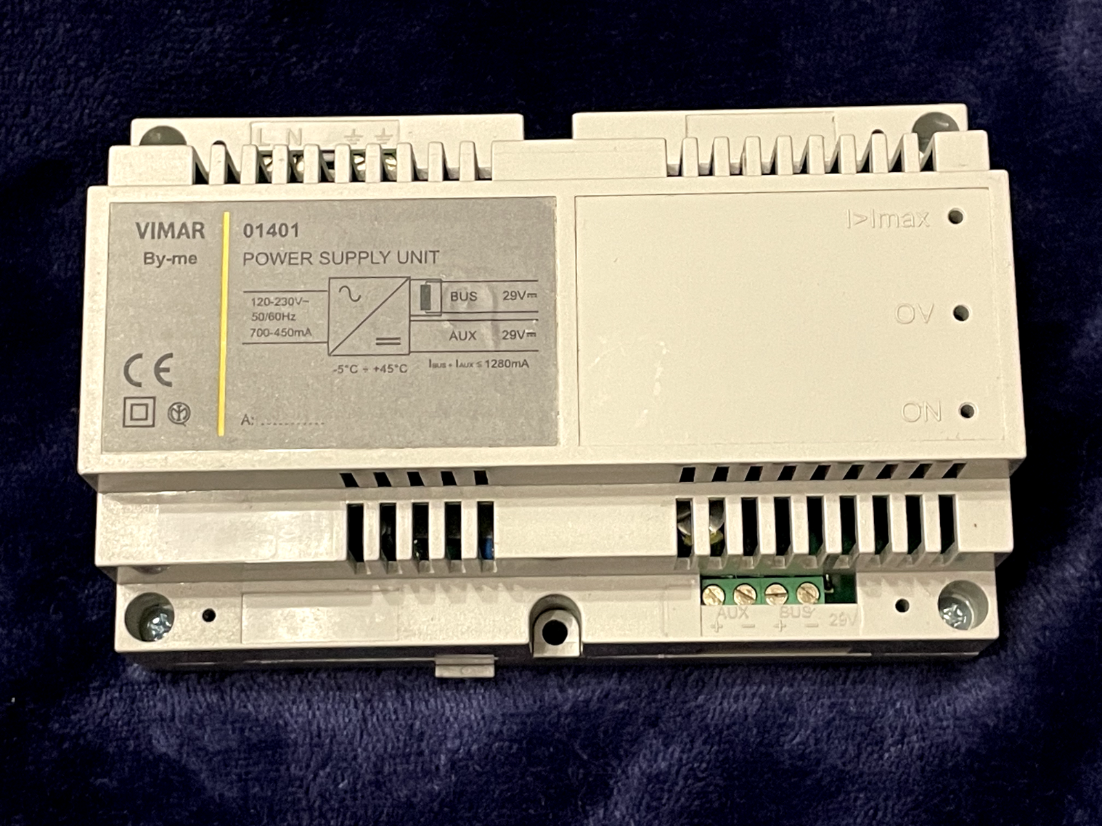 VIMAR  01401 ALIMENTATORE.120-230V 29V DC 1280MA 8 MODULI