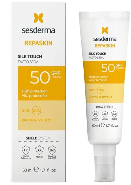 Sesderma Repaskin Silk Touch Crema Solare Viso Effetto Seta SPF50