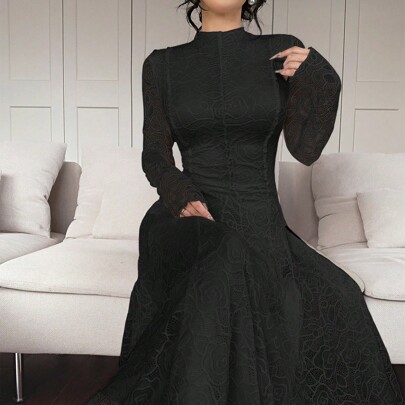 Elegante abito lungo bianco in pizzo per donna