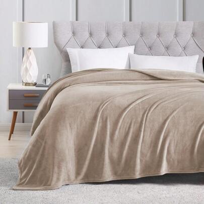 Coperta in peluche grande e liscia, copriletto 160x200 cm