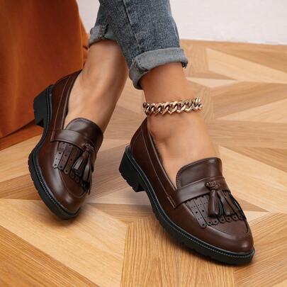Ballerine Loafer Decorate Con Frange Minimaliste