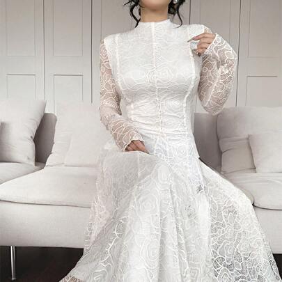 Elegante abito lungo bianco in pizzo per donna
