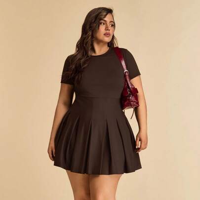 Abbigliamento da donna taglie forti, abbigliamento curvy, abbigliamento per vacanze estive al mare, per appuntamenti, uscite, festival di musica, fest