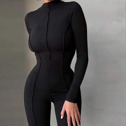 Elegante e versatile tuta jumpsuit aderente a maniche lunghe con pantaloni