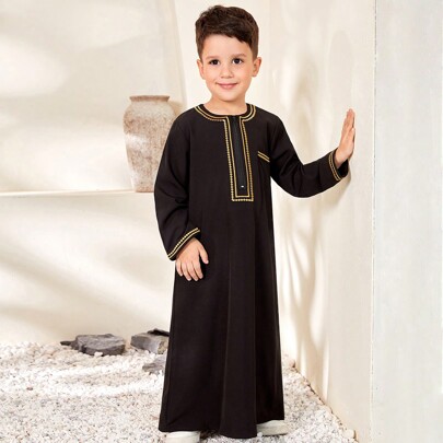 Set two-piece Maglietta e pantaloni semplici per ragazzi giovani