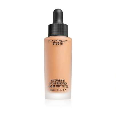 Fondotinta Waterweight Studio MAC NC45 da 30 ml