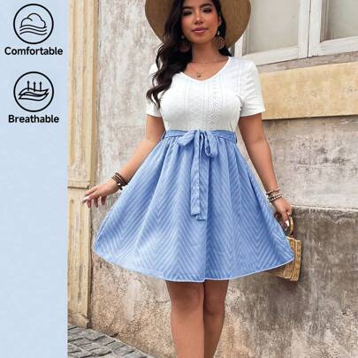 Abito estivo da cerimonia per invitati donna taglia grande, con vita in pizzo e lacci, vestito a balze in stile patchwork