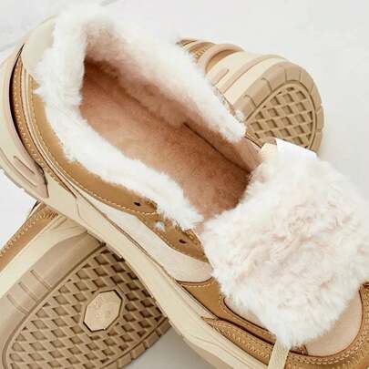 Sneaker isolate da donna Royalfashion