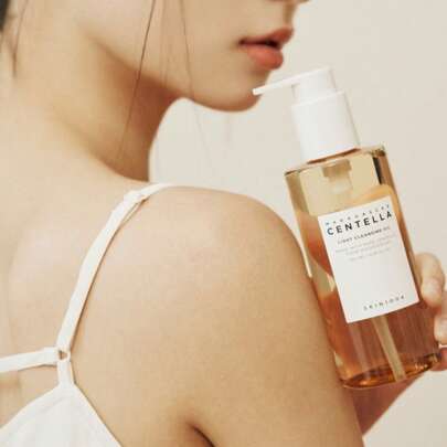 Madagascar Centella Light Cleansing Oil 200ML - Olio detergente leggero