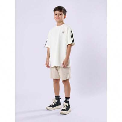 Set di t-shirt coordinati per ragazzi pre-adolescenti