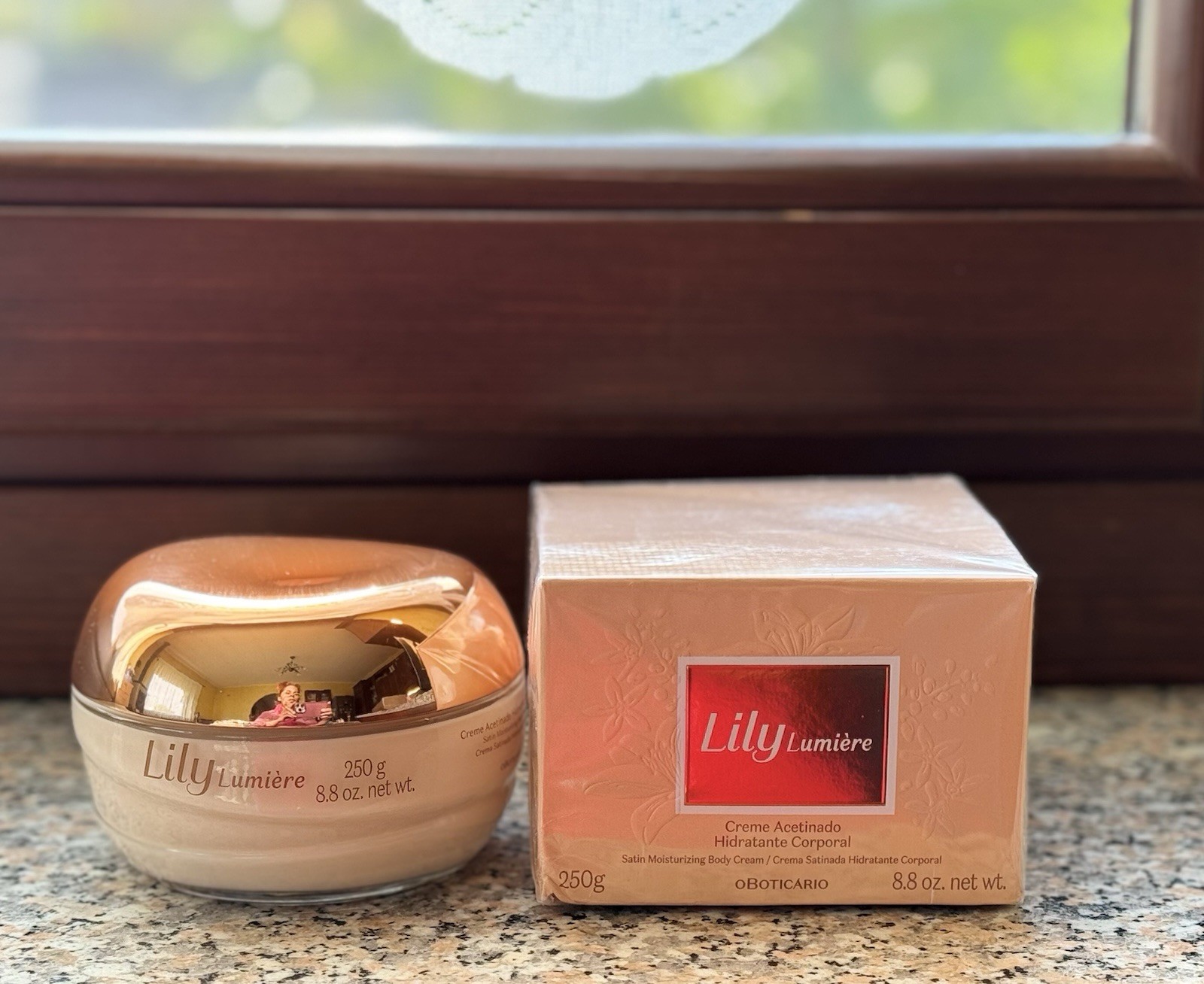 Crema Idratante LiLy Lumière 250ml; OBoticário ( BRASILE )