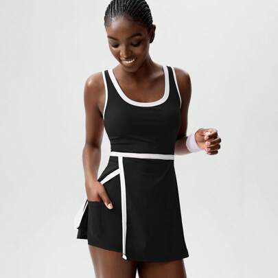 Abiti da donna attivi semplici ed eleganti con bordi a contrasto di colore