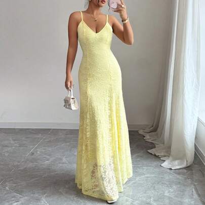 Elegante vestito a tubino da donna con volant di pizzo sul fondo