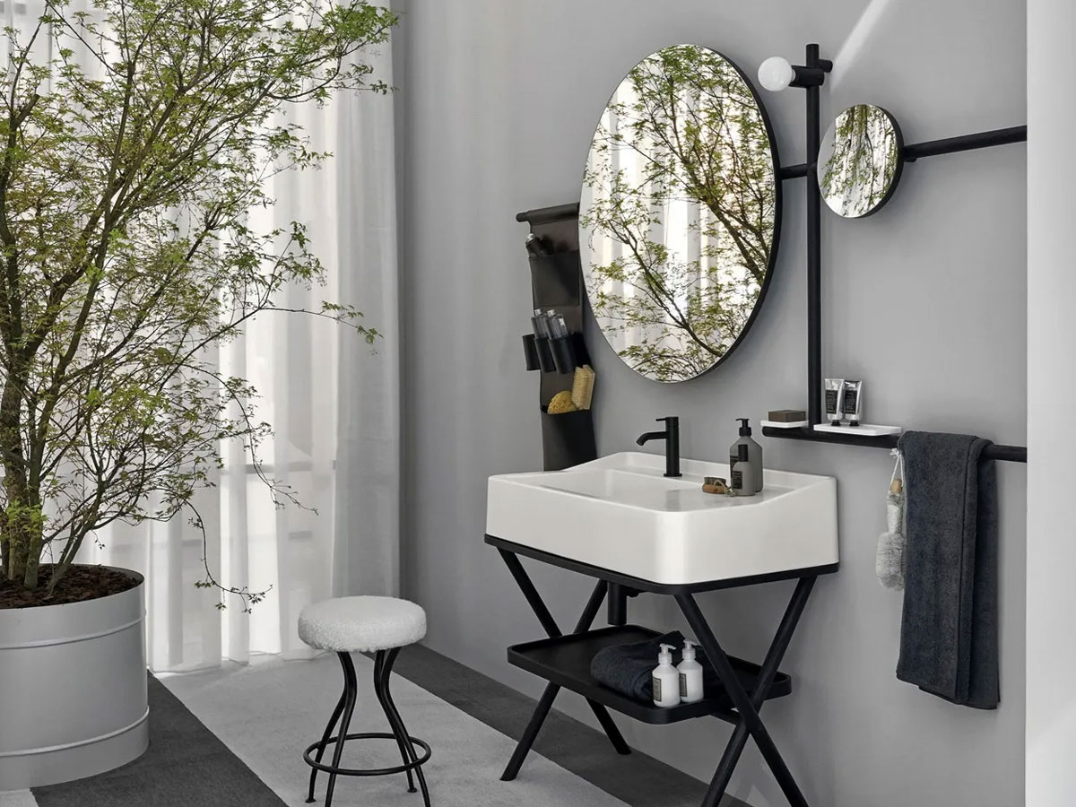 Siwa Round Mirror Composition