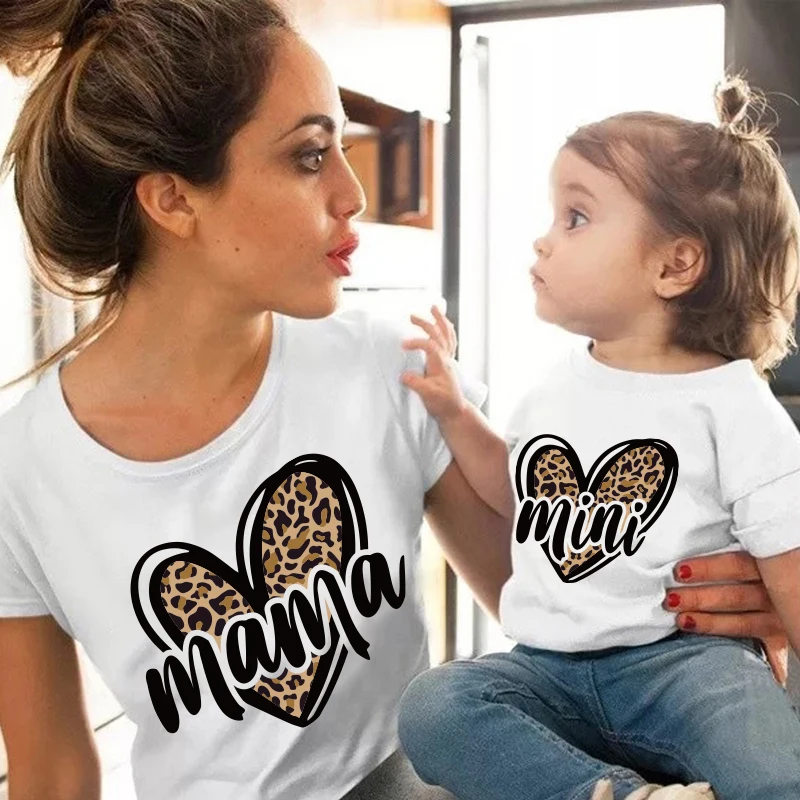 Tshirt Family Fashion Mother Kids Leopard Love Family Tshirt Mom Baby Girl Clothes Family Matching Outfits Family Look Clothes
