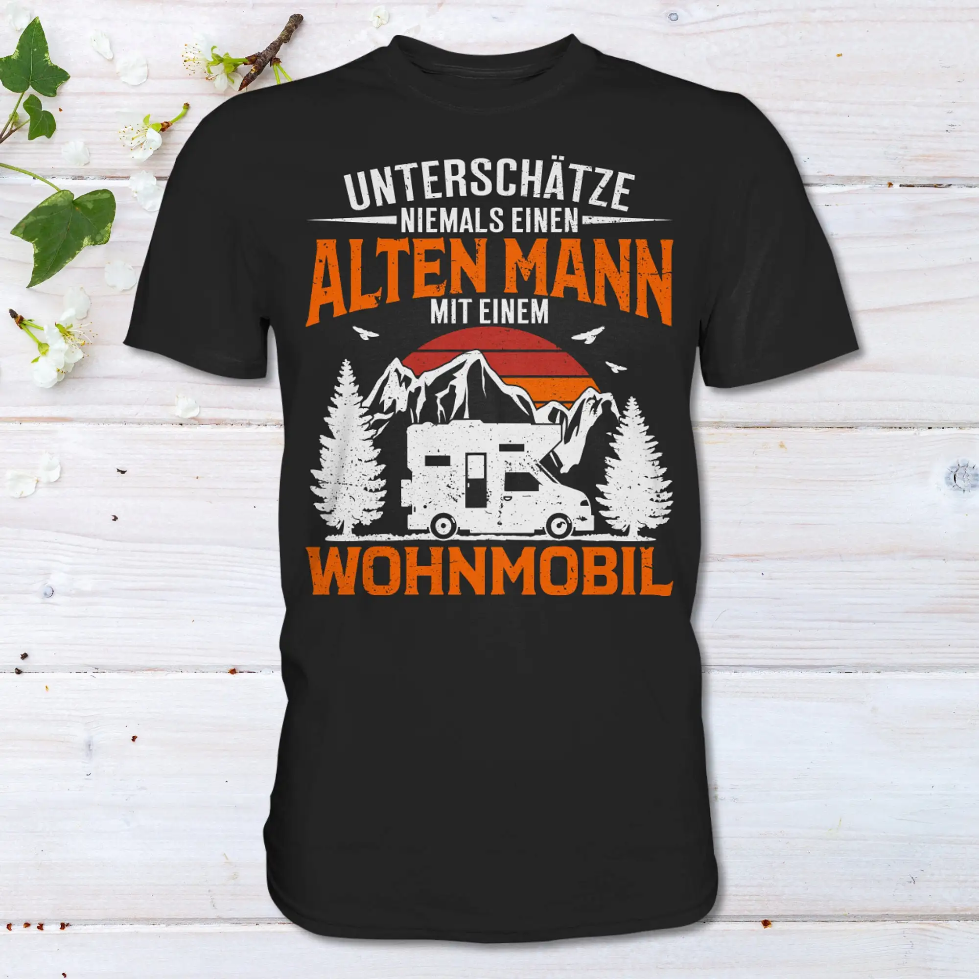 Muslimex Niemals Einen Alten Mann Mit Einem Wohnmobil Lustiges Wohnwagen Camping Outfit Geschenk Premium T Shirt