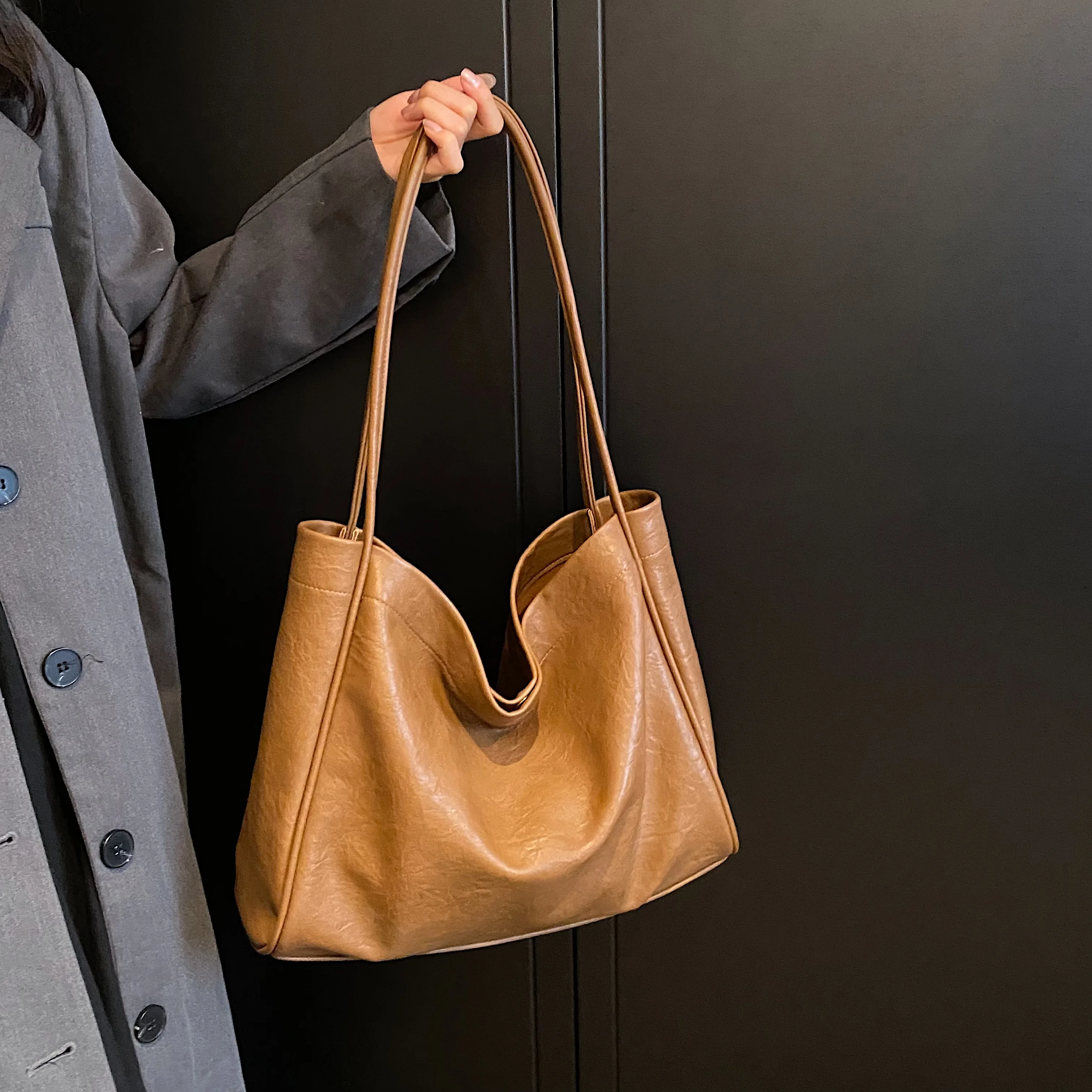 Leftside Fashion Retro Leather Tote Bags For Women 2023 Tend Borsa A Tracolla Semplice Di Grande Capacità Femminile Borse In Tinta Unita