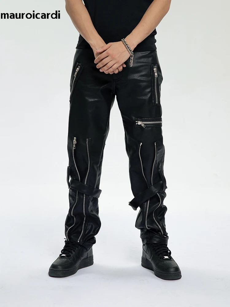 Mauroicardi Primavera Autunno Cool Black Pu Leather Pants Uomo Con Molte Cerniere Cintura Luxury Designer Abbigliamento Pantaloni Fashions 2023