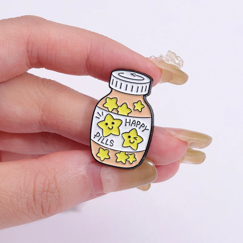 Star Happy Love Pills Spille Smaltate Funny Cartoon Bottle Spilla Take Care Pill Risvolto Distintivo Cappello Vestiti Gioielli Regalo Pin Per Amico