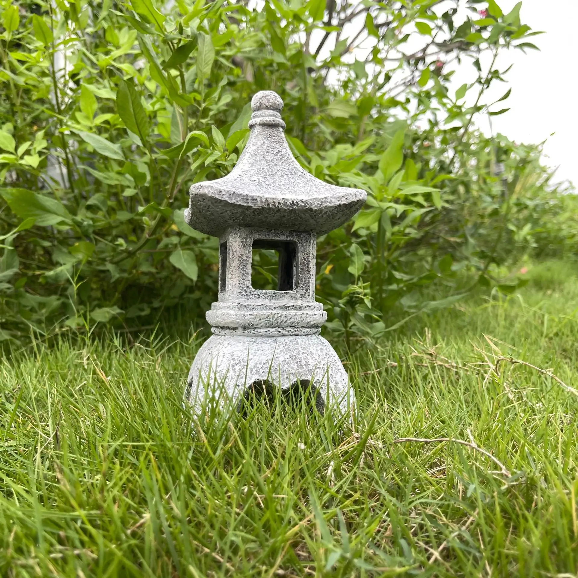 Pagoda Solar Decor Garden Light Oriental Lantern Outdoor Stone Lampada Giapponese Zen Sculpture Lawn Statue Ornament