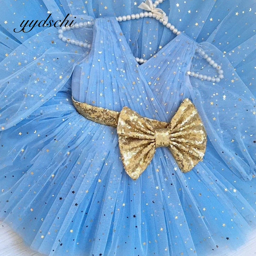 Fluffy Flower Girl Dress Kids Princess Manica Lunga Shiny Star Lace Bow Lunghezza Al Ginocchio Wedding Beach Fold Short Tulle Prom Dresses