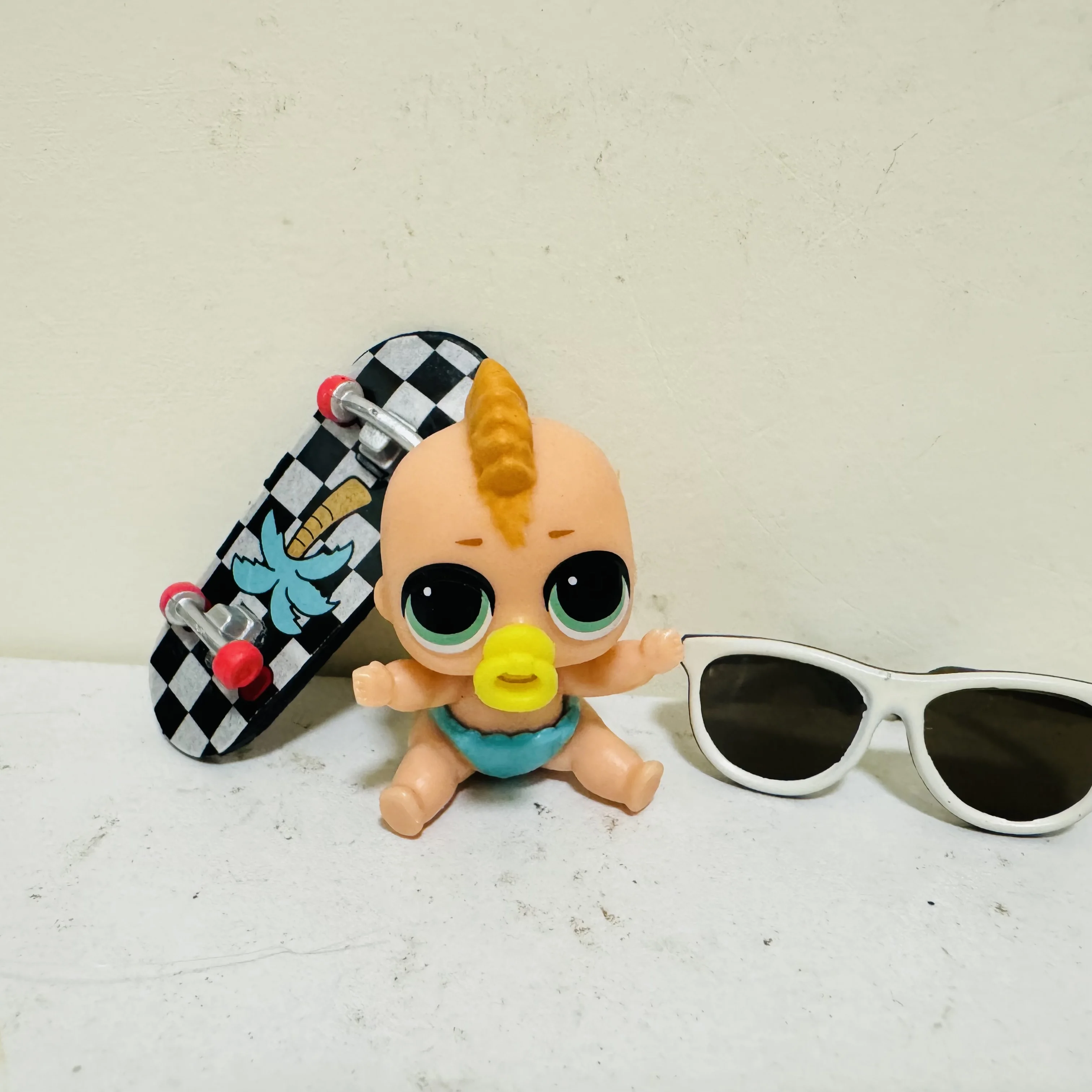 5Cm Originale Mga Lol Doll Skateboard Boys Doll Lovely Rare Lovely Beautiful Doll Gift