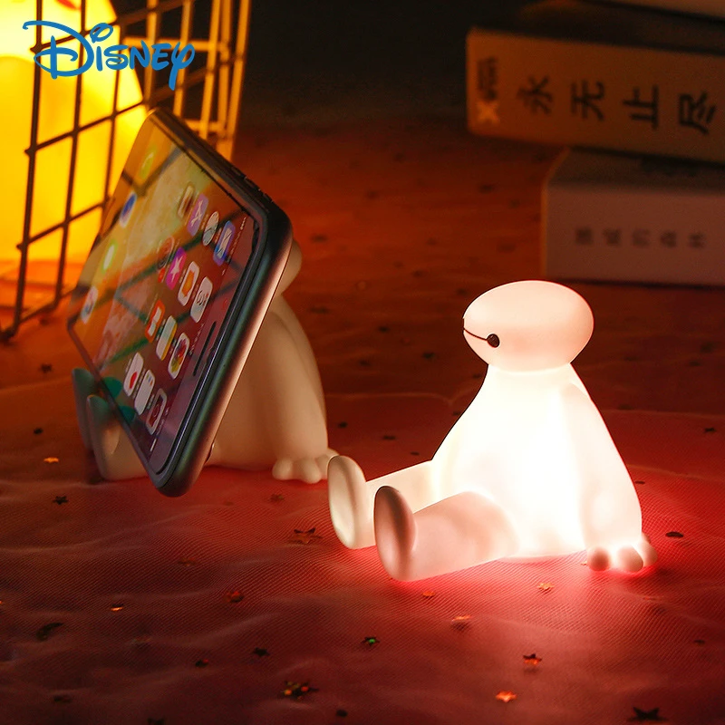 Disney Baymax Colorato Luce Incandescente Supporto Per Cellulare Decorazione Supporto Supporto Cartoon Anime Figure Baymax 6 Bambole Modello Giocattol
