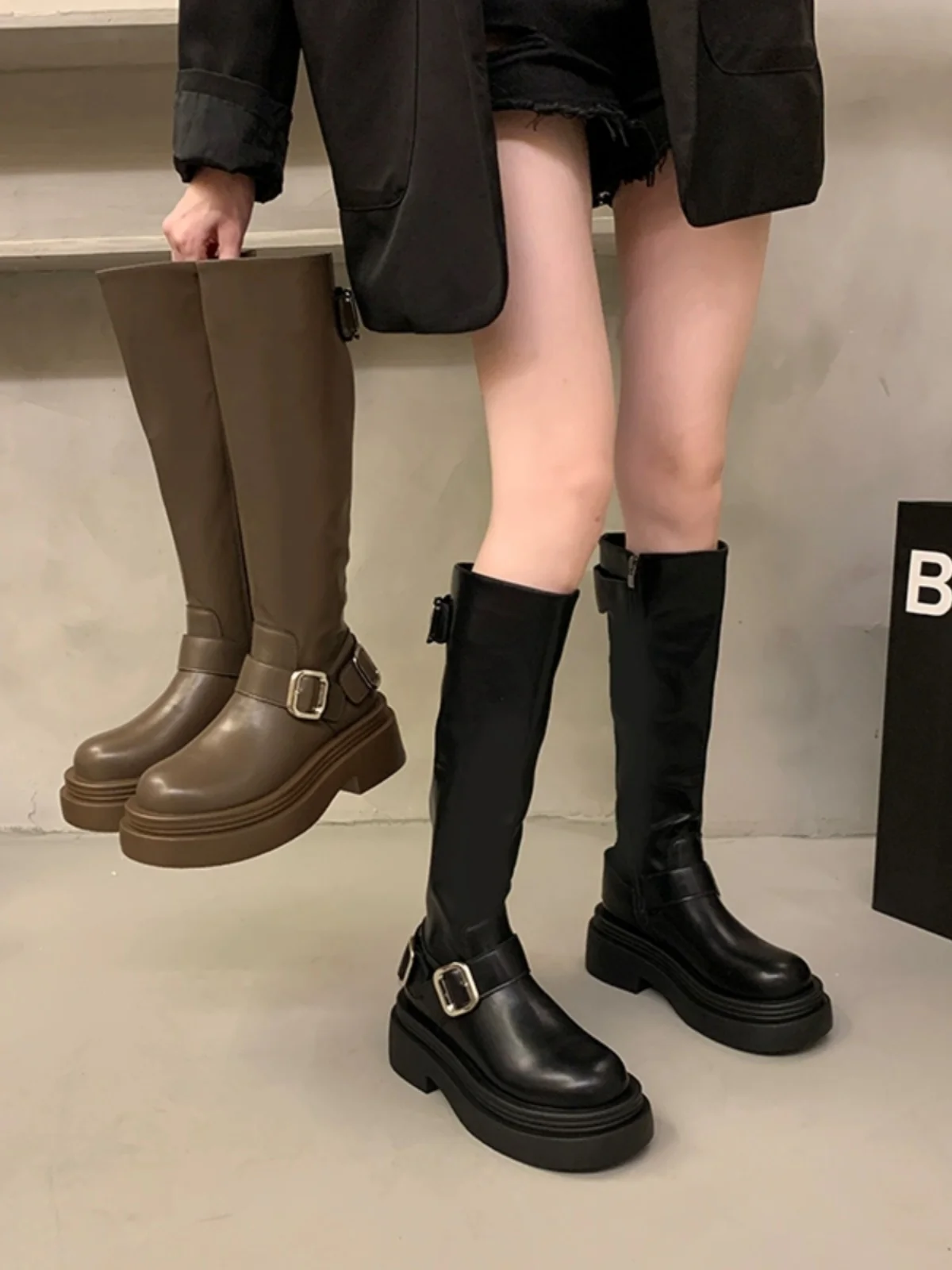Scarpe Stivali Invernali Lady Flat Heel Luxury Designer Zipper Round Toe Boots-Donna Peluche 2023 Autunno Fashion Over-The-Knee Black Lol