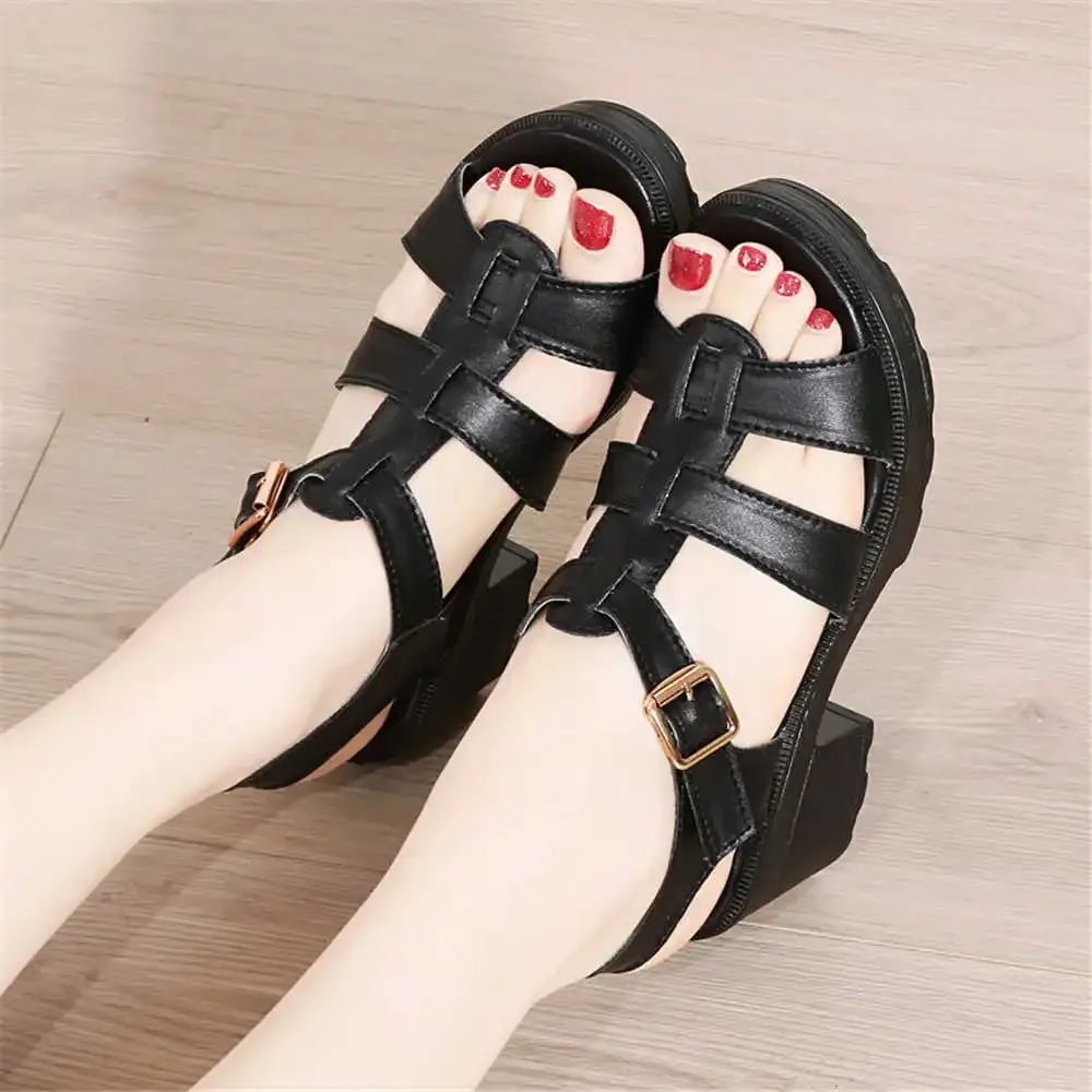Antiscivolo Aumenta L'Altezza Sneakers Da Donna 2023 Pantofole Infradito Estive Da Donna 2022 Scarpe Sneakers Sandalo Donna Sport