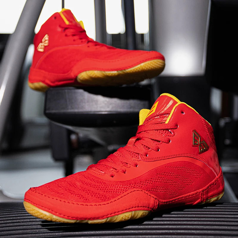 2024 Nuove Scarpe Da Boxe Uomo Competition Sport Red Fighting Shoe Youth Luxury Brand Wrestling Boots Uomo Sneakers Sportive Antiscivolo