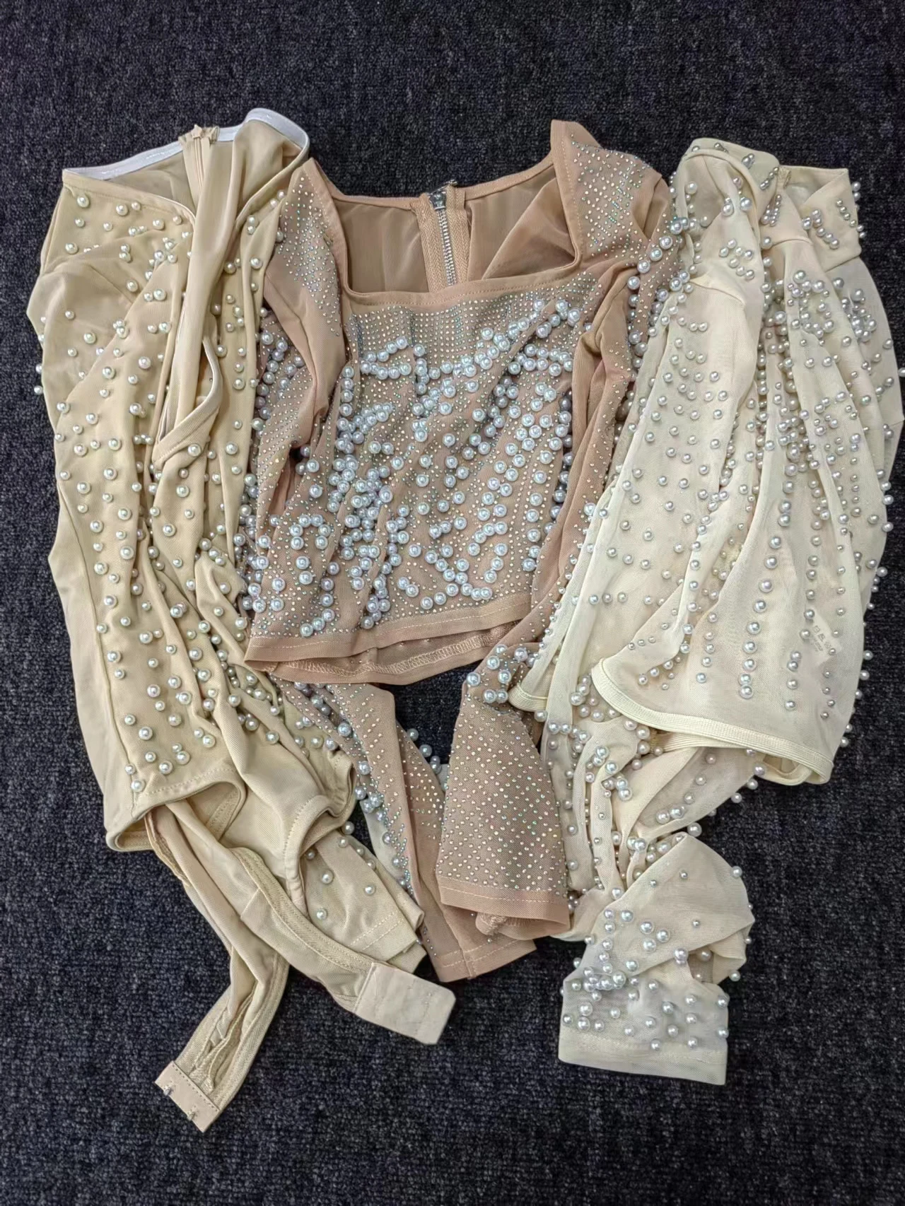 Estate Donna Chic Ed Elegante Maglia Perla Perline Manica Lunga Crop Top Tuta Estensibile Top High Street Fashion Top Wear