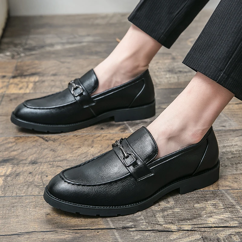 Loafers Men Shoes Leather Mens Luxury Shoes 2022 New Summer Causal Flats Moccasins Slip On Driving Shoes For Men