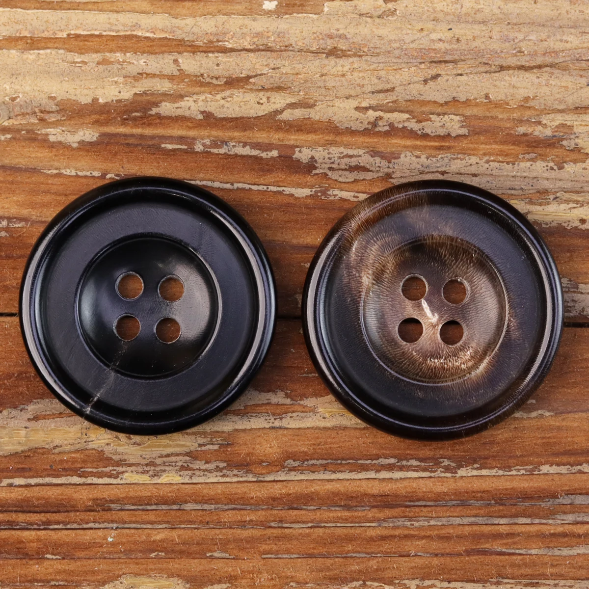 6Pcs Double Rim Nero Marrone Scuro Buffalo Horn Suit Buttons Mens High Polished Dark Brown 4 Fori Accessori Per Cucire Di Alta Qualità