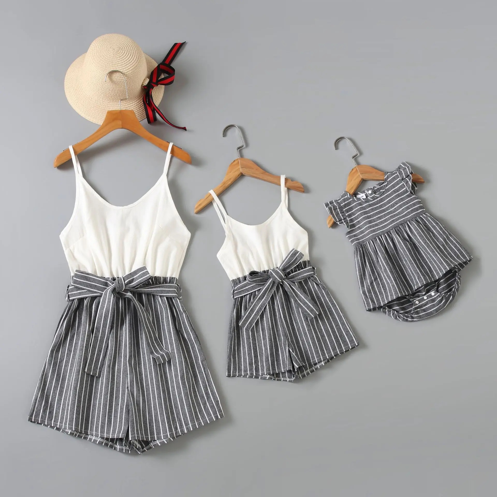 Mommy And Me Summer Clothes Polyester Striped Suspender Jumpsuits For Mother And Daughter Family Outfit Matching Family Look