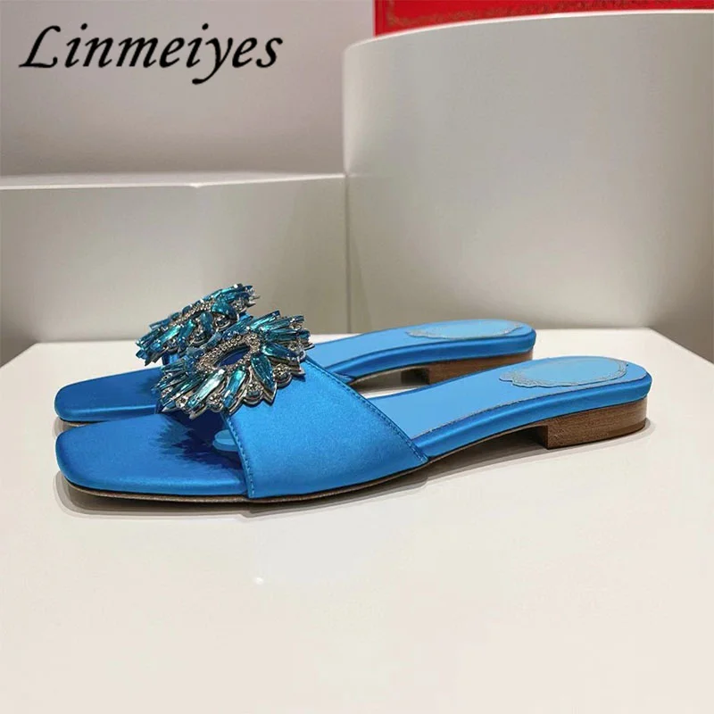 Pantofole Estive Donna Luxury Strass Sun Flower Party Shoes Square Peep Toe Flat Mules Satin Crystal Slides Donna