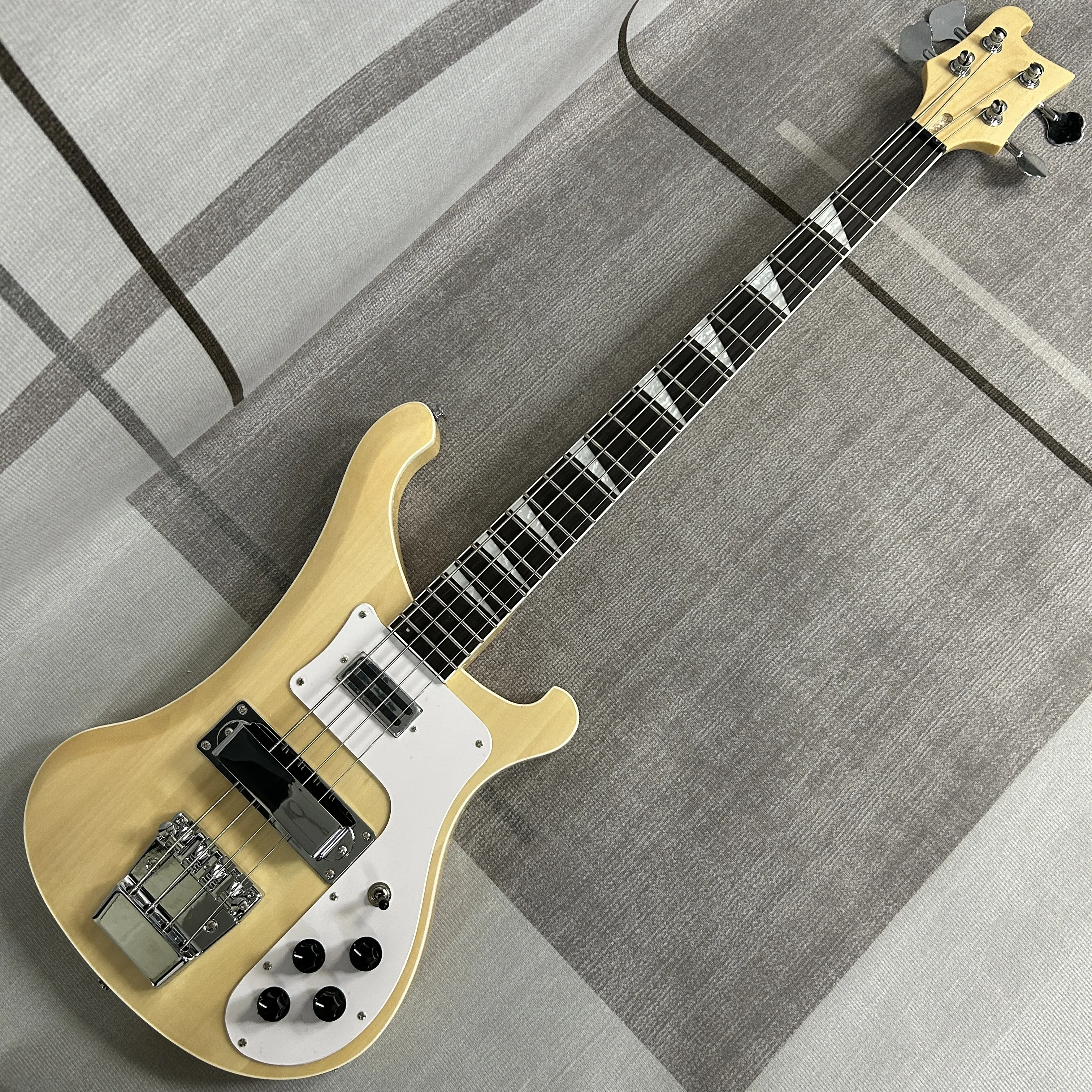 Rickenbacker 4003 Chitarra Elettrica, Basso, Corpo In Tiglio, Colore Burlywood, Tastiera In Palissandro, 4 Corde, Nave Libera