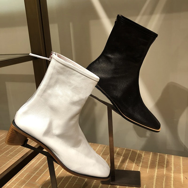 Stivali Da Donna In Pelle Bianca Nera Tacchi Grossi Scarpe Invernali Stivaletti Alla Caviglia Da Donna New Bottes Femme Fashion Botas Mujer Invierno 2