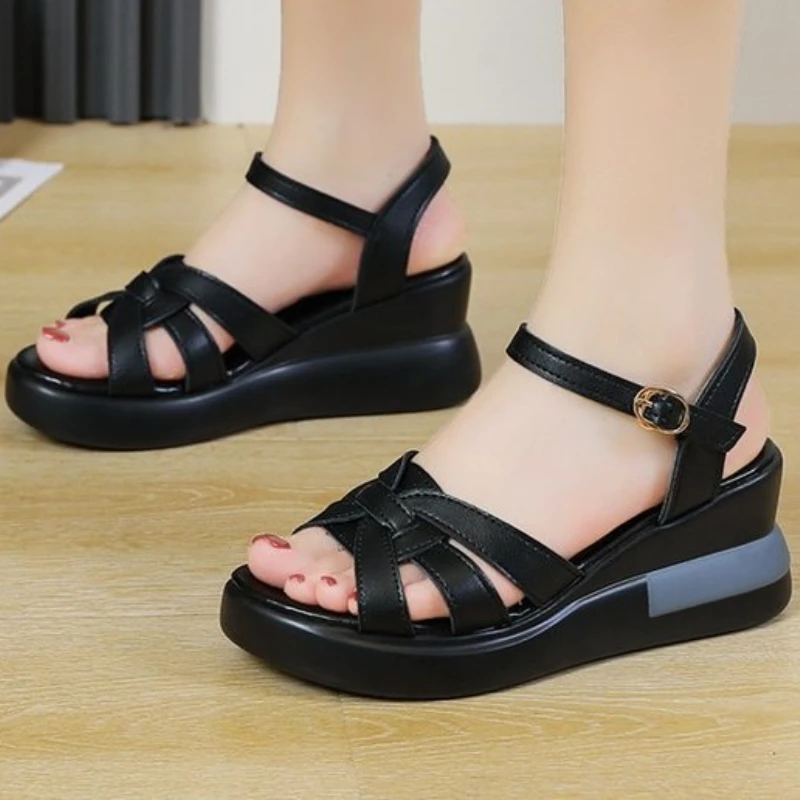 Sandali Con Fibbia Cava Donna Estate Roma Intrecciata A Mano A Testa Tonda Pantofole Open Toe Scarpe Casual All'Aperto Sandalias Comodas De Mujer