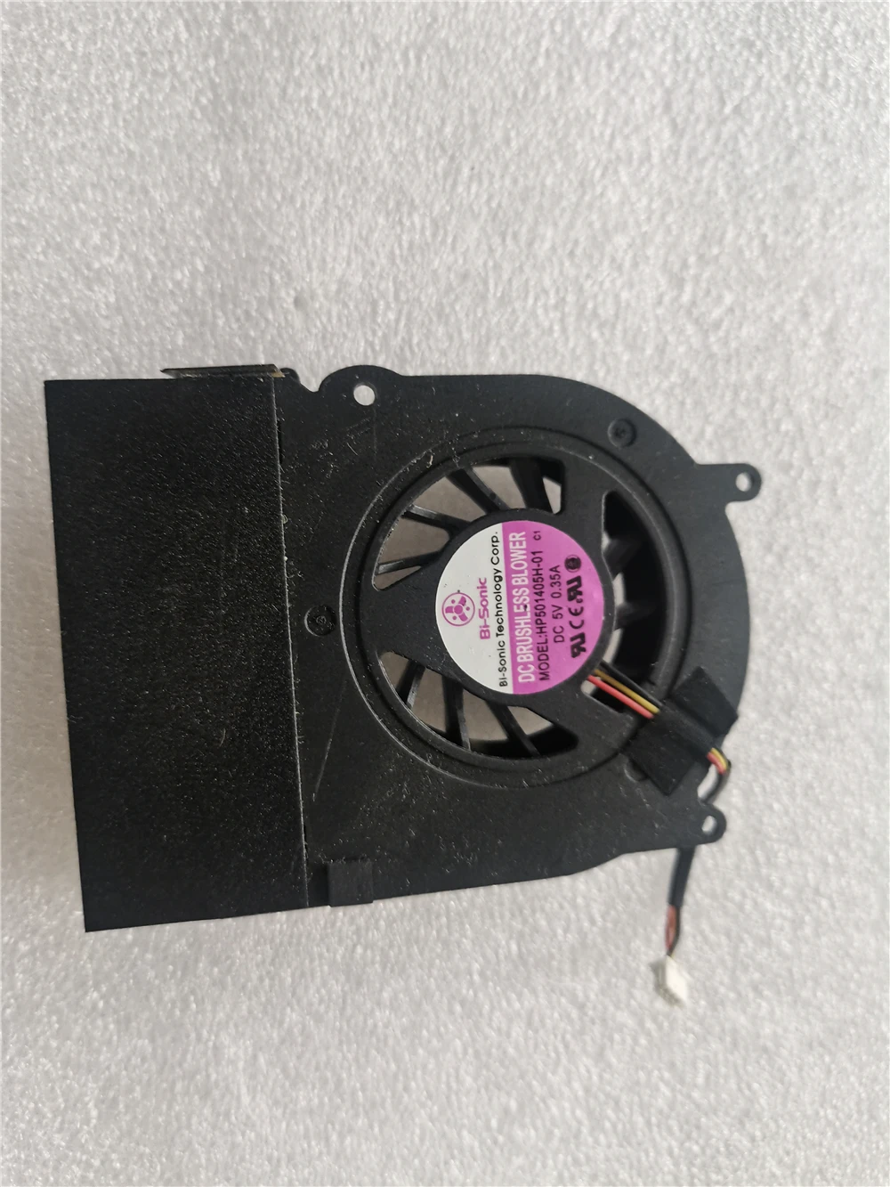 Di Raffreddamento Del Computer Portatile Ventola Di Raffreddamento Per Advent Roma L40 1000 150Il1 3000 3001 28G200040-10 R410Su E200 T160Z 7Up Kh45G 