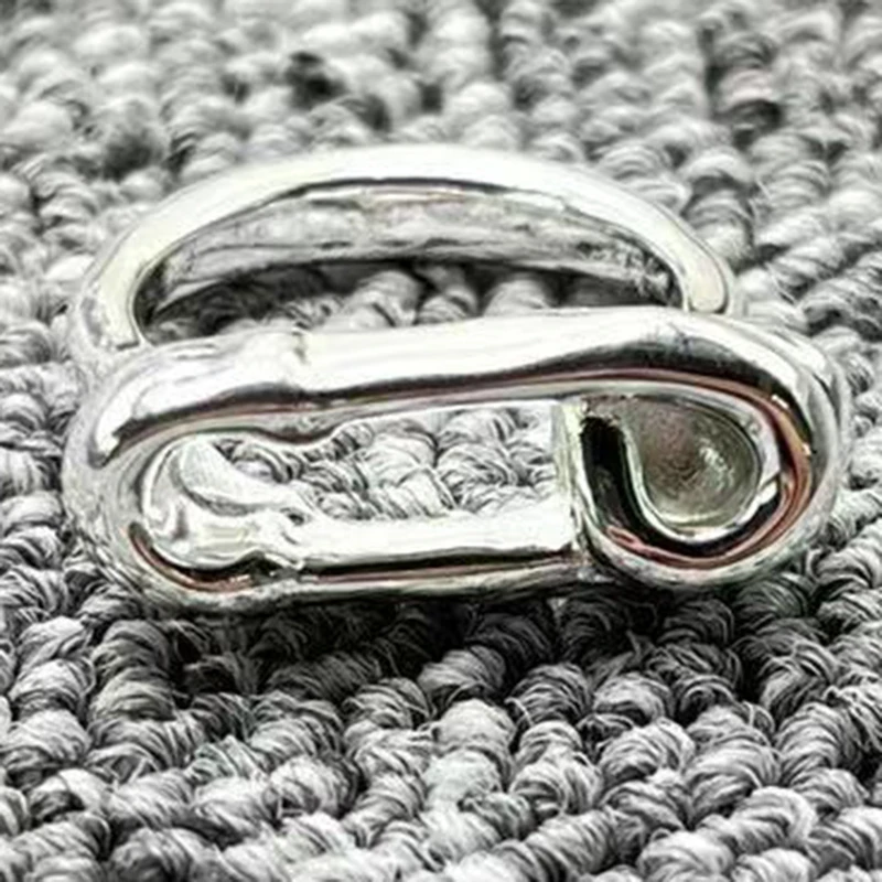 Best Selling New Creative Fashion 925 Electroplated Silver Exquisite Niche Ladies' Rings And Jewelry Gifts In 2023