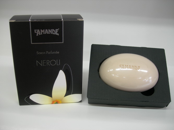 L&#39;Amande Neroli Savon Parfumee 100G