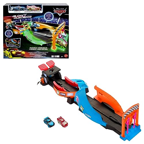 Disney Pixar Cars - Pista Night Racing, Playset Con Pista E Due Macchinine Che Brillano Al Buio, Include Saetta Mcqueen E Jackson Storm, Giocattolo Pe