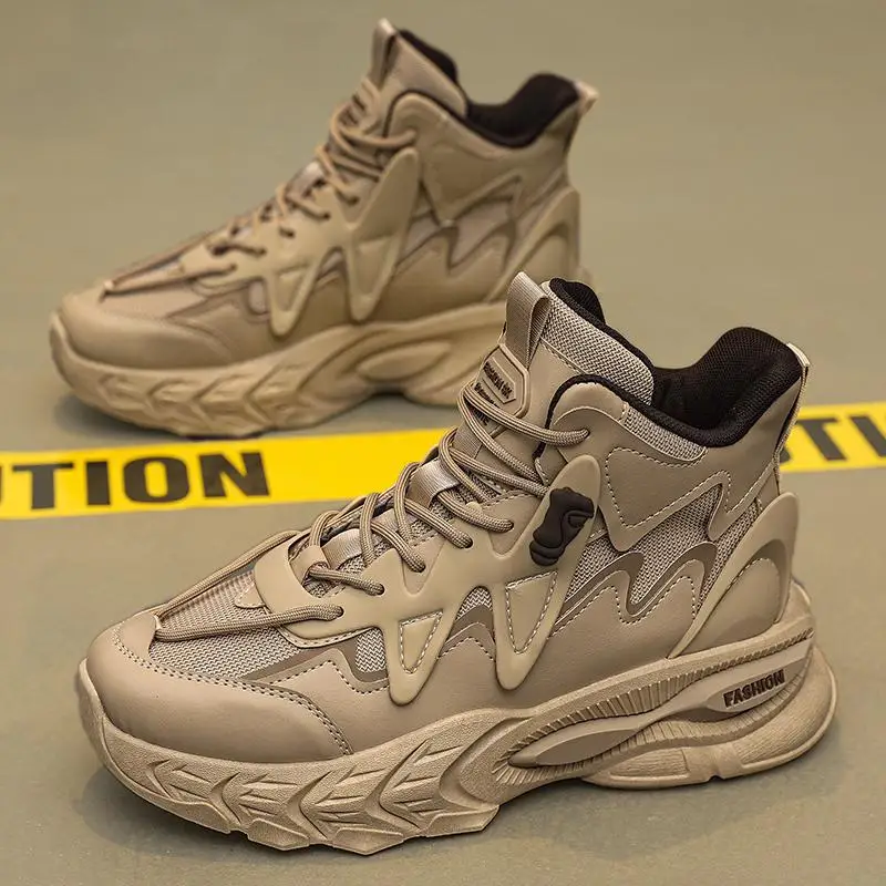 Uomo Autunno Stile Britannico Avanzato Desert Worker Boots Uomo Fashion Brands High Top Working Wear Platform Motor