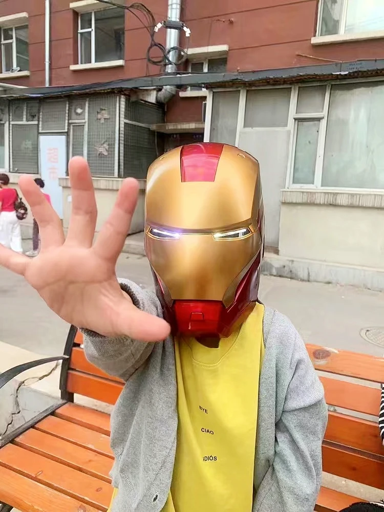Iron Man Mask Mk5 Electric Voice Control Helmet 1/1 Cosplay 1:1 Mask Led Eyes Maschera In Metallo Iron Man Helmet Adult Xmas Birthday Gif