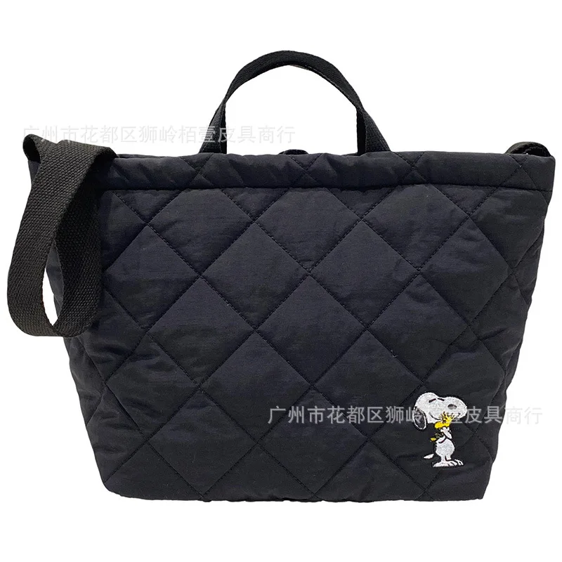 Ins New Kawaii Snoopy Down Plaid Crossbody Bag Anime Handbag Grande Capacità Studente In Uscita Pendolarismo Cartoon Girl Toy Gift