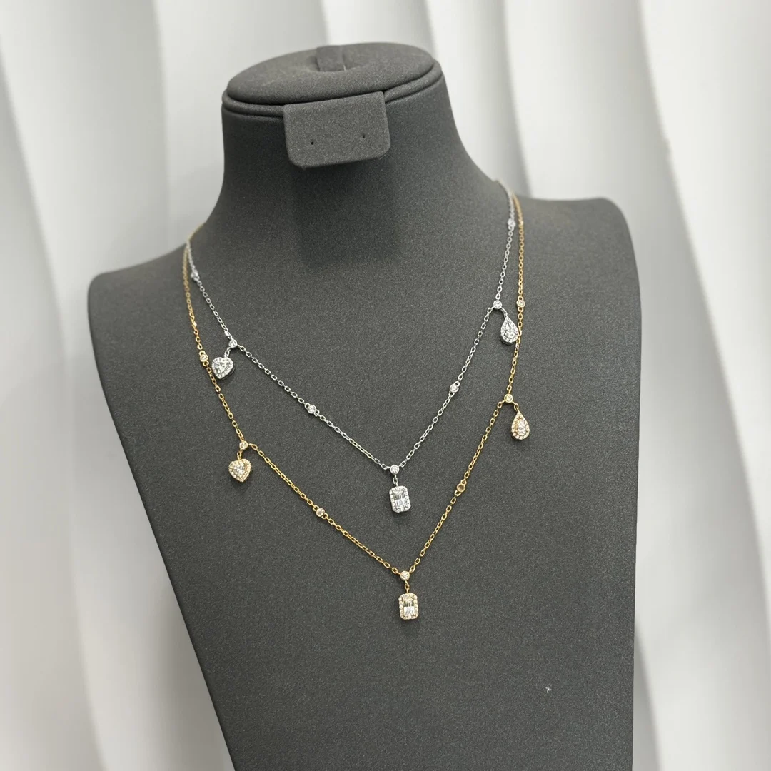 Collana Originale Nuova S925 Love Droplet Square Diamond Three Pendant Collana Da Donna Selezione Regalo Festival