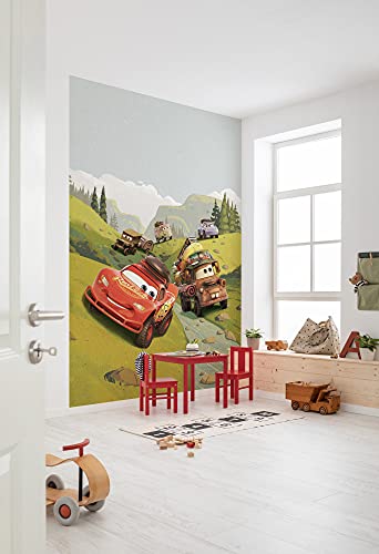 Komar Disney Iadx4-034 - Carta Da Parati Fotografica In Tessuto Non Tessuto, Motivo: Cars Campeggio, Dimensioni: 200 X 280 Cm (Larghezza X Altezza)
